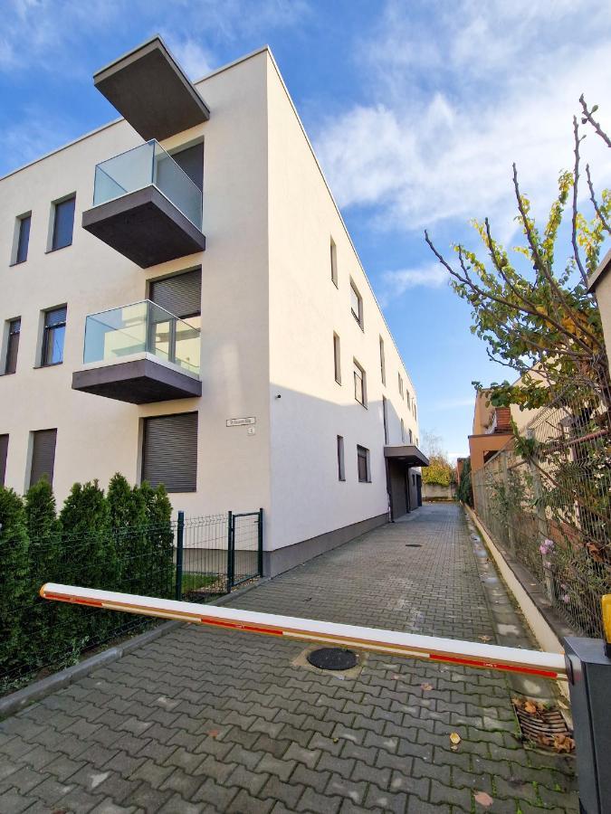 Mirvana Apartments Legacy Residence Temesvár Kültér fotó