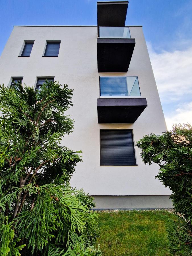 Mirvana Apartments Legacy Residence Temesvár Kültér fotó