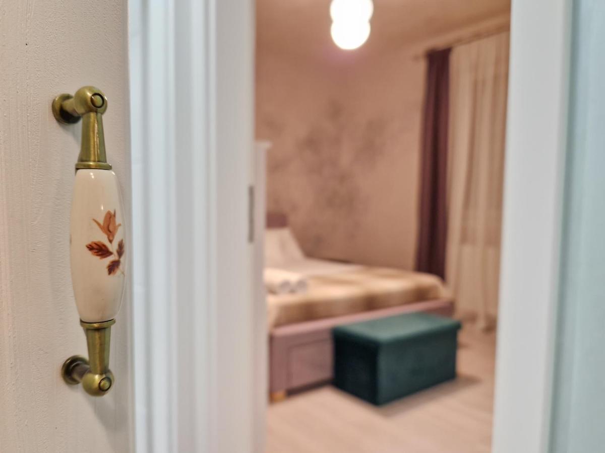 Mirvana Apartments Legacy Residence Temesvár Kültér fotó