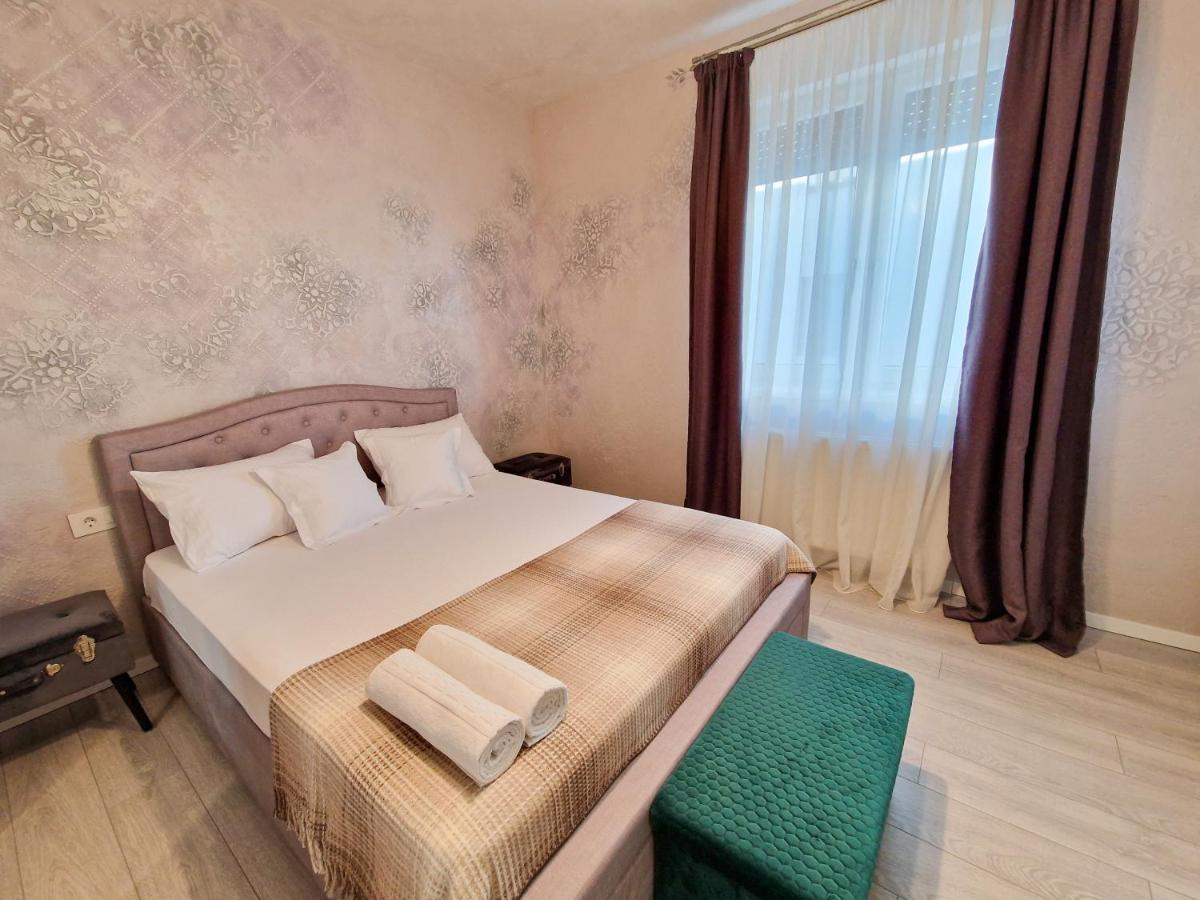 Mirvana Apartments Legacy Residence Temesvár Kültér fotó